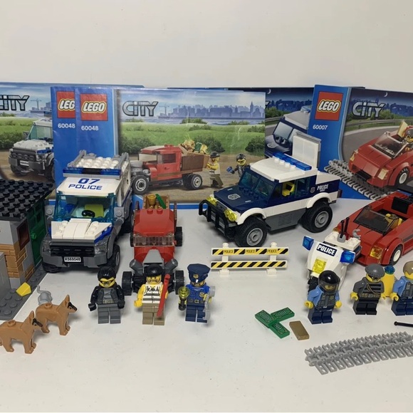 LEGO 60048 & 60007 Police Dog Unit & High Speed Chase 2 Complete Sets  No Boxes - Picture 9 of 14